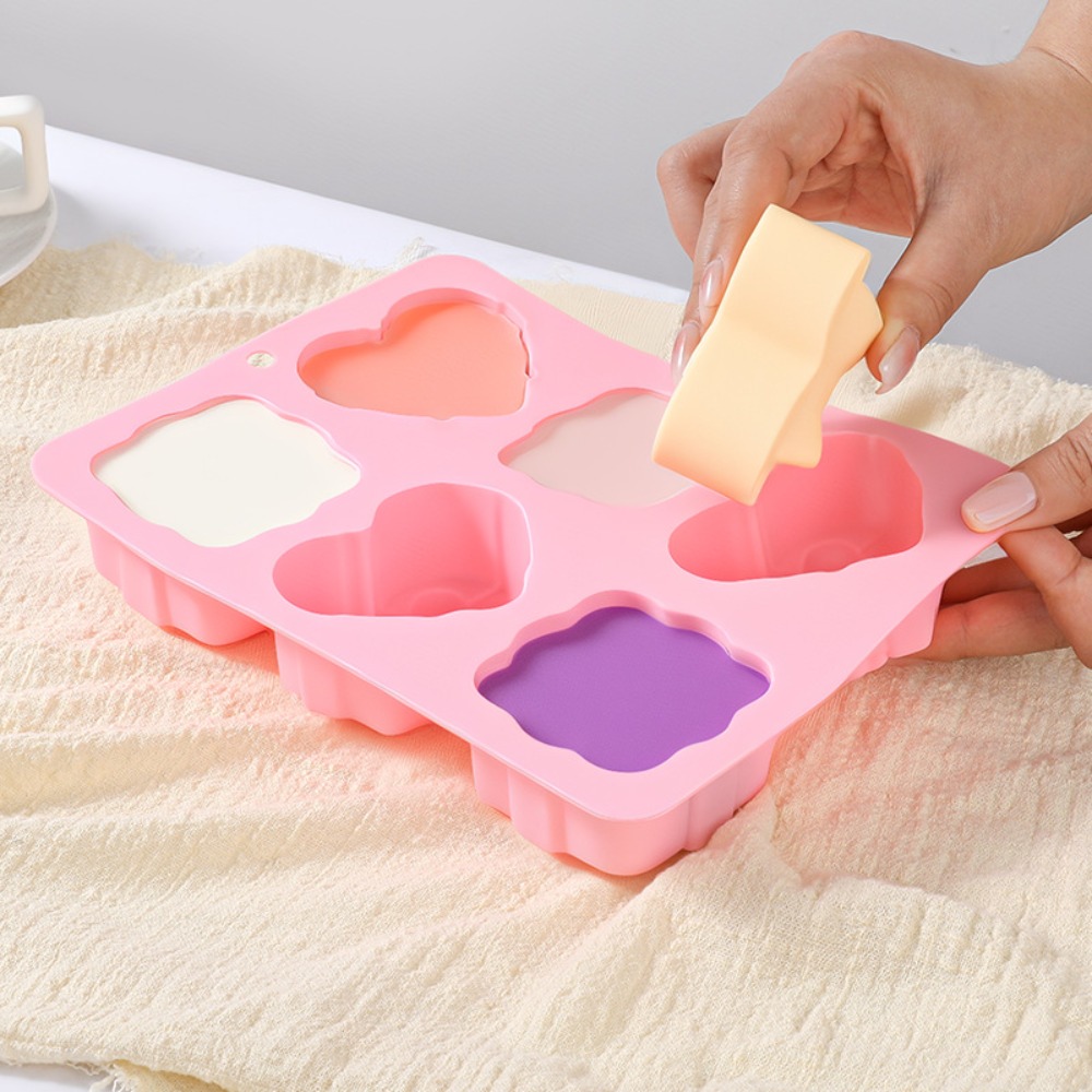 スクエアハート型シリコンモールド 6個取り リボンデザイン  - Candle Supplies Storage のレビューと価格