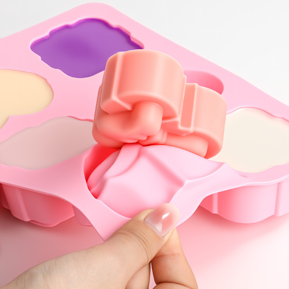 スクエアハート型シリコンモールド 6個取り リボンデザイン  - Candle Supplies Storage のレビューと価格