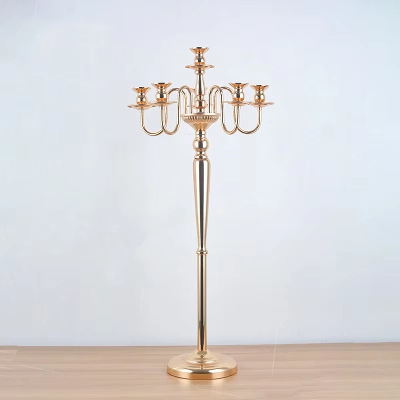 モダンなシルバーアイアンメタル製フロアスタンドキャンドルホル - Candle Supplies Europe のレビューと価格