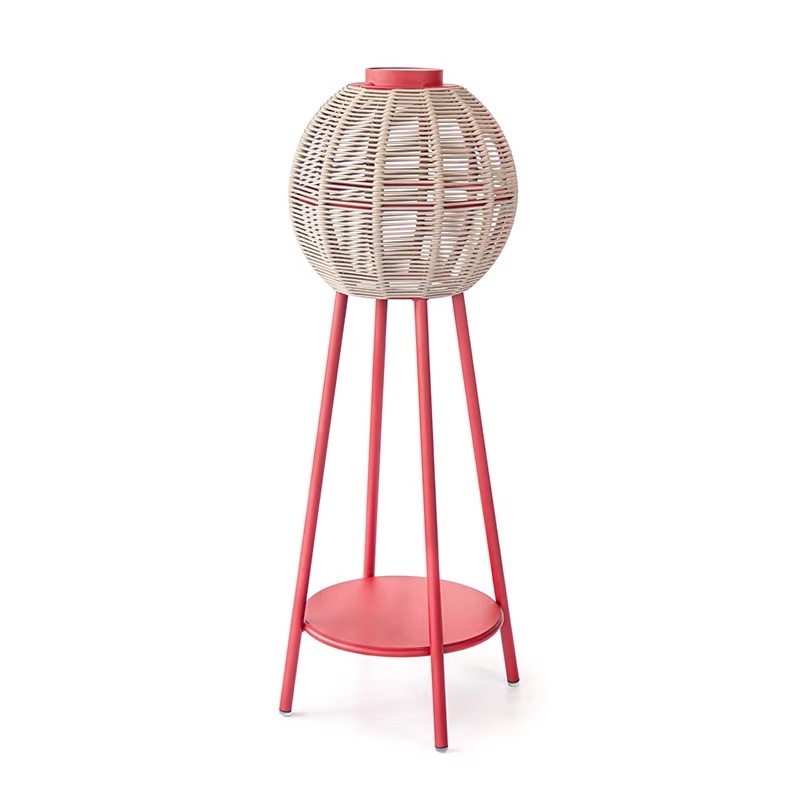 ガーデン用品の籐製自立型キャンドルホルダー - Candle Supplies Europe のレビューと価格