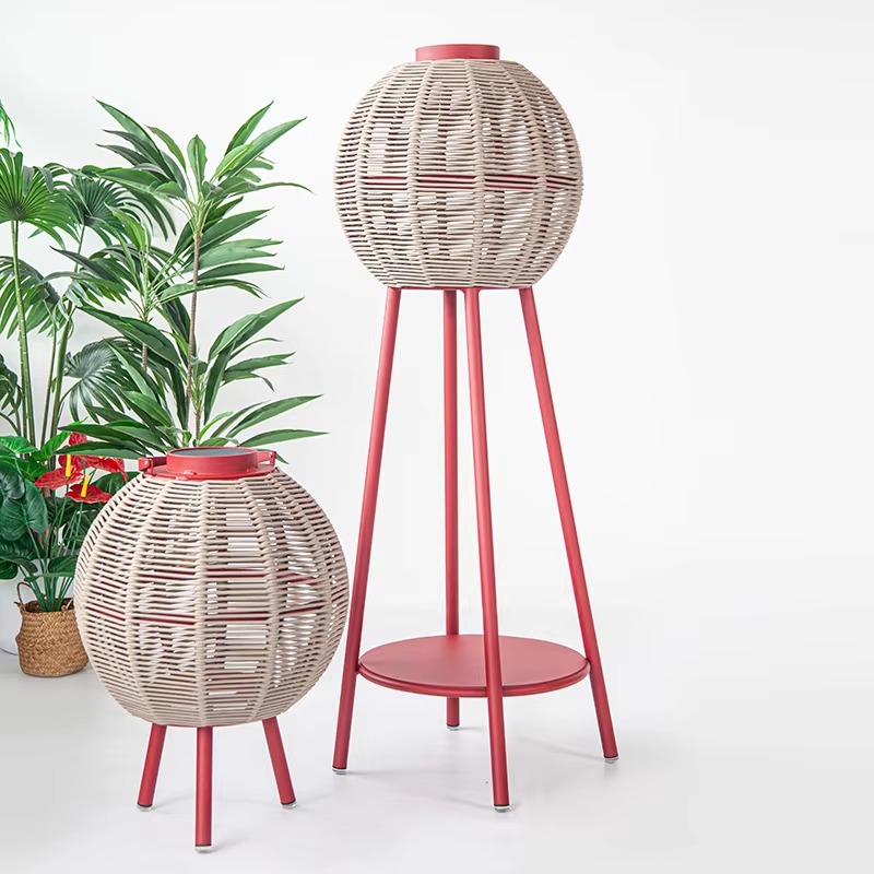 ガーデン用品の籐製自立型キャンドルホルダー - Candle Supplies Europe のレビューと価格